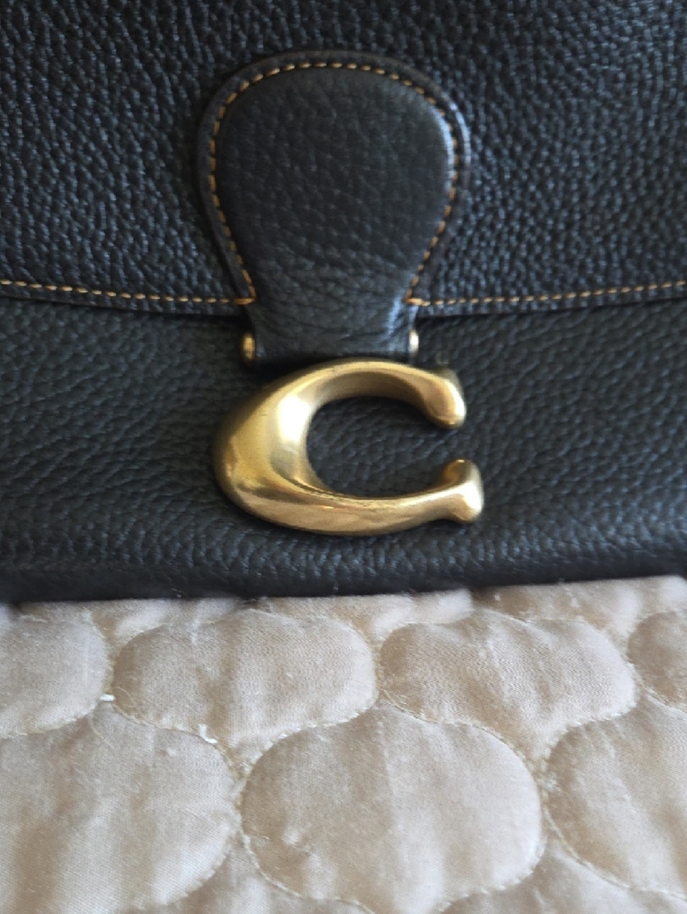 Coach Black Pebbled Leather Shoulder Bag with Gold Hardware - Picture 4 of 6